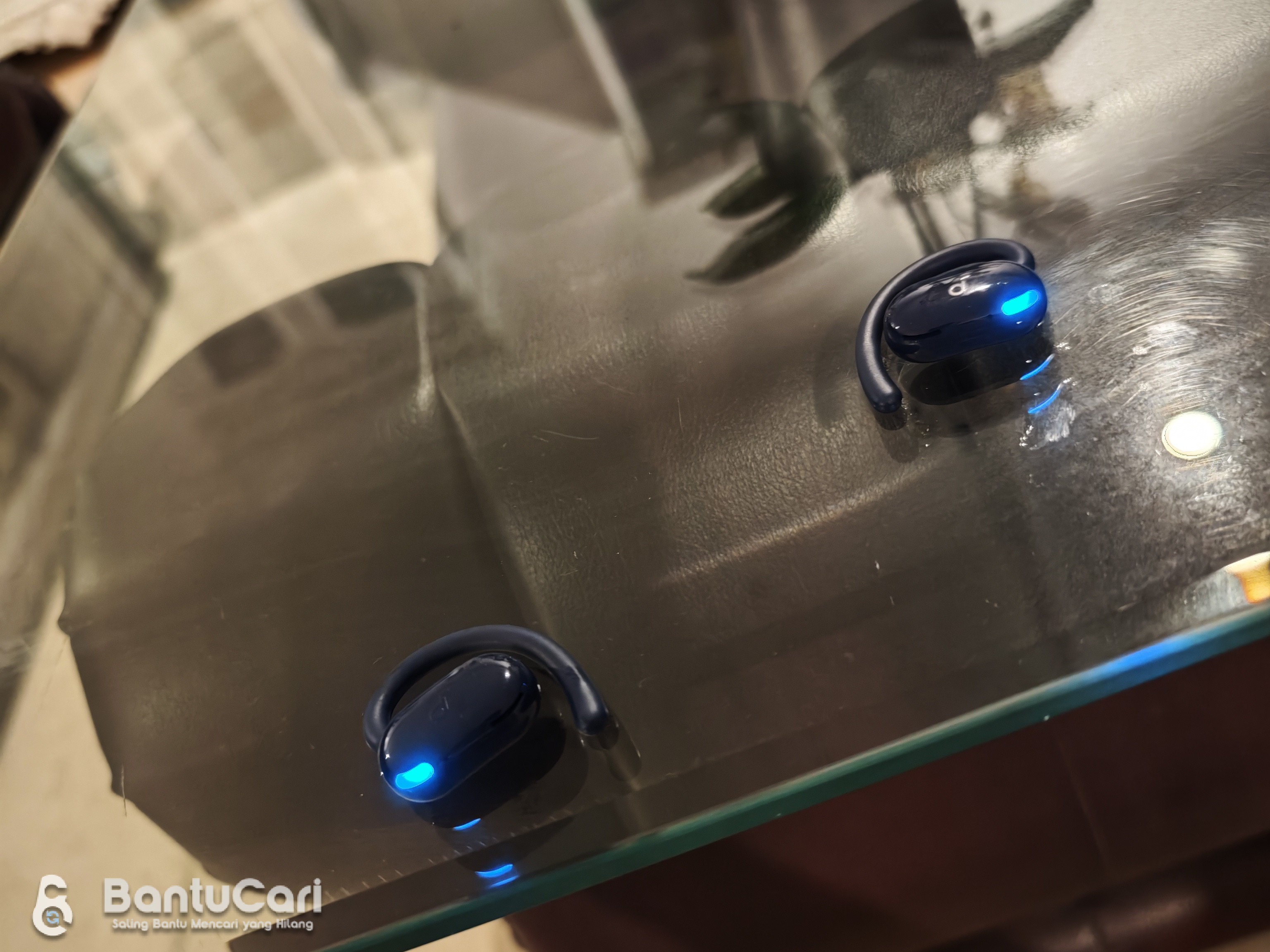 Tws Earphone thumbnail 1